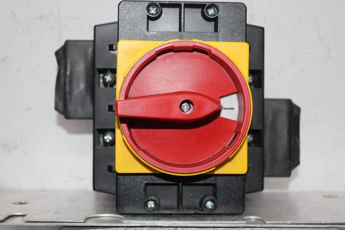 Used EATON DISCONNECT SWITCH P5-315 DE18F42042/000100 600 VOLT 300 AMP 100 HP