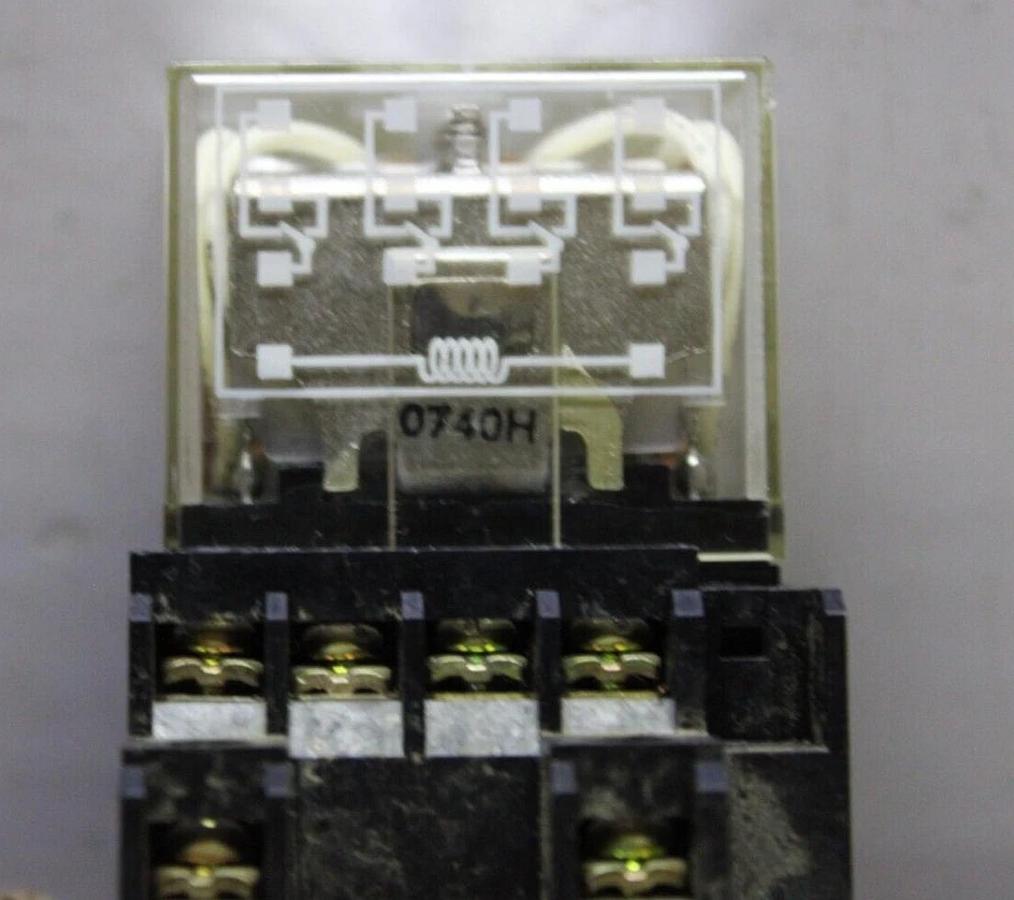 Used ALLEN BRADLEY 700-HF34Z24 RELAY 24 VDC 10 AMP **WARRANTY INCLUDED**