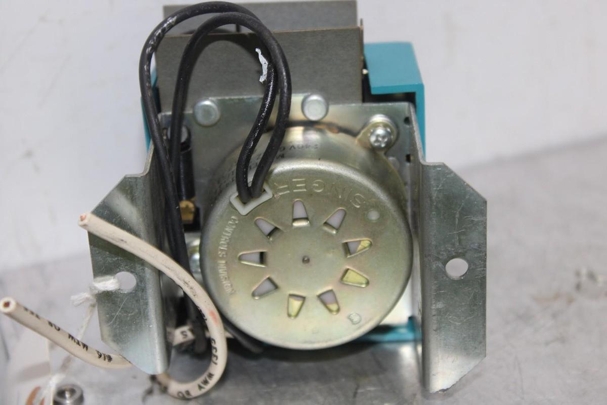 Used DELTROL TIME DELAY RELAY 46425-61 801-12X 0-12 HOUR DELAY 240 VOLT 20 AMP