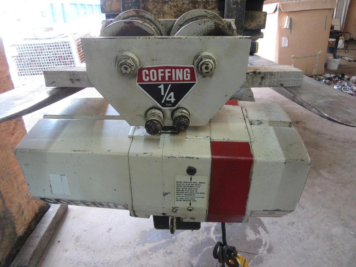 Used 1/4 TON COFFING CHAIN HOIST 230/460 VAC 3 PH W/ MANUAL TROLLEY EC05163 10' / 7'