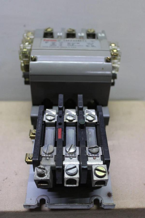 Used FURNAS STARTER 14FP32AF71 45 AMP NEMA 2 600V 25 HP 3-PHASE COIL: 120V