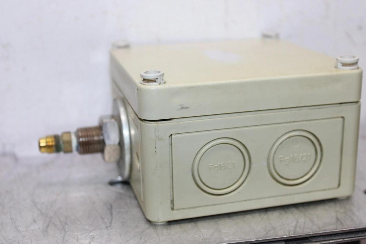 Used KELE PRESSURE TRANSDUCER W/ ENCLOSURE PSS2-300 0-300 PSI 4-20 mA *WARRANTY*