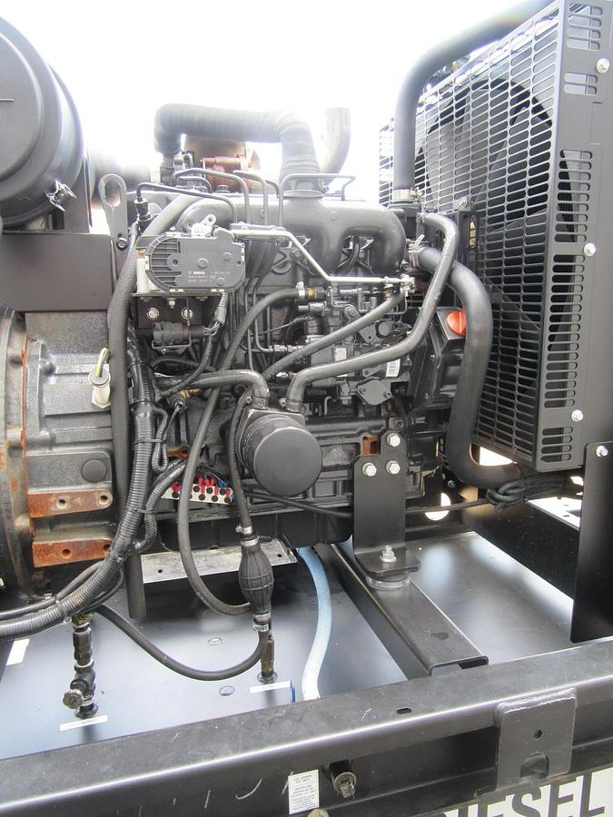 Used 2015 30 KW DIESEL GENERATOR GENERAC 120/240 VOLT SINGLE PHASE 501 HOURS VIDEO