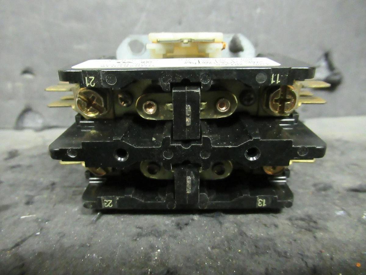 Used PRODUCTS UNLIMITED CONTACTOR 3100-20T328 / HN52KC016 20 AMP 600 VAC 120 V COIL