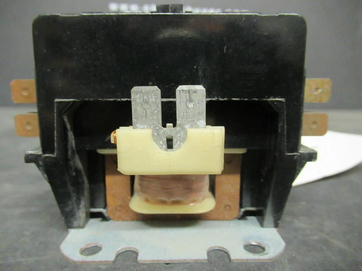 Used FURNAS CONTACTOR 3100-20T328 / HN52KC016 20 AMP 600 VAC 30 AMP/RES