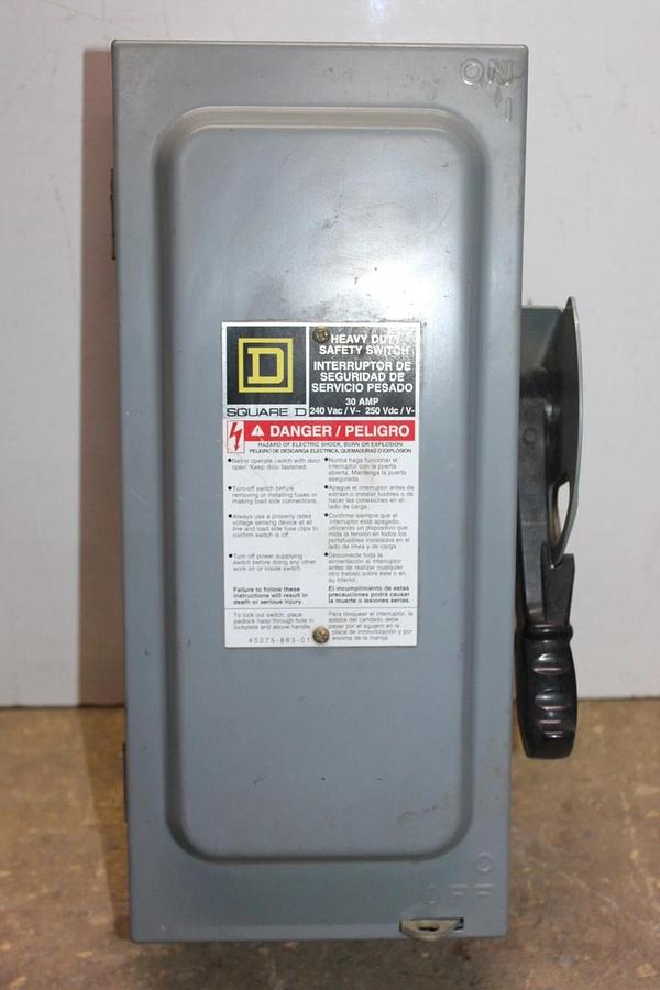 Used SQUARE D HEAVY DUTY SAFETY DISCONNECT SWITCH H321N 30 AMP 240 VAC TYPE 1