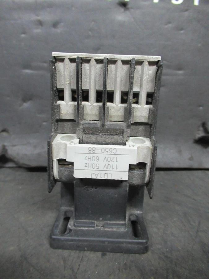 Used GE AUXILIARY RELAY RL4RA022T MOD. 1 600 VAC 20 AMP 110/120 VOLT COIL