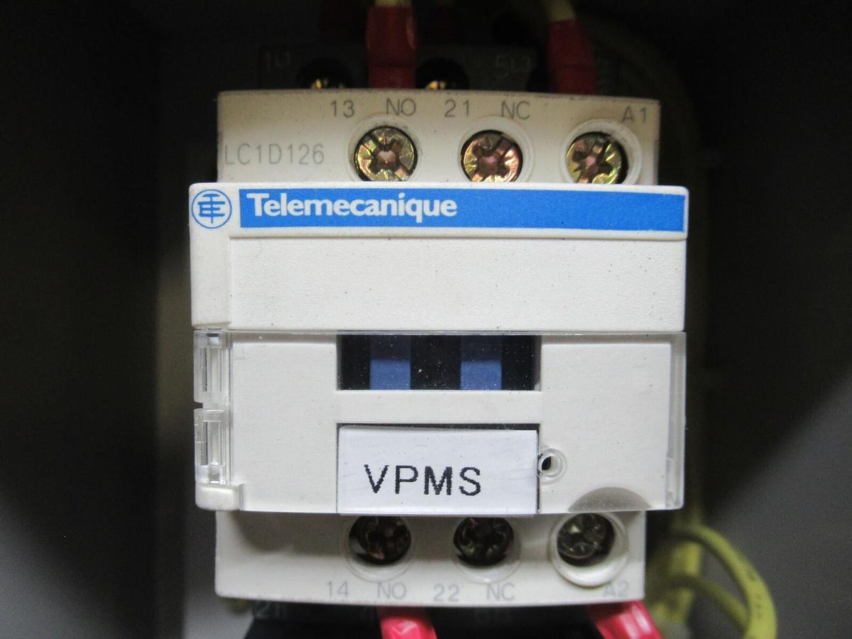 Used ENCLOSED TELEMECANIQUE STARTER LC1D16 W/ OVERLOAD RELAY LRD-076 25 AMP 600 V