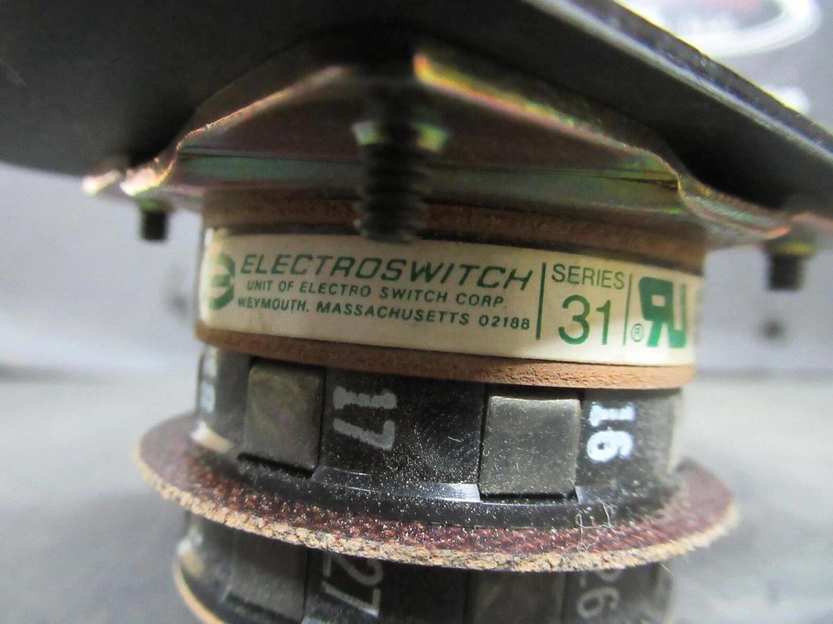 Used ELECTROSWITCH SERIES 31 CONTROL SWITCH 3104C 3-PHASE 125-600 VAC 10-3 AMP