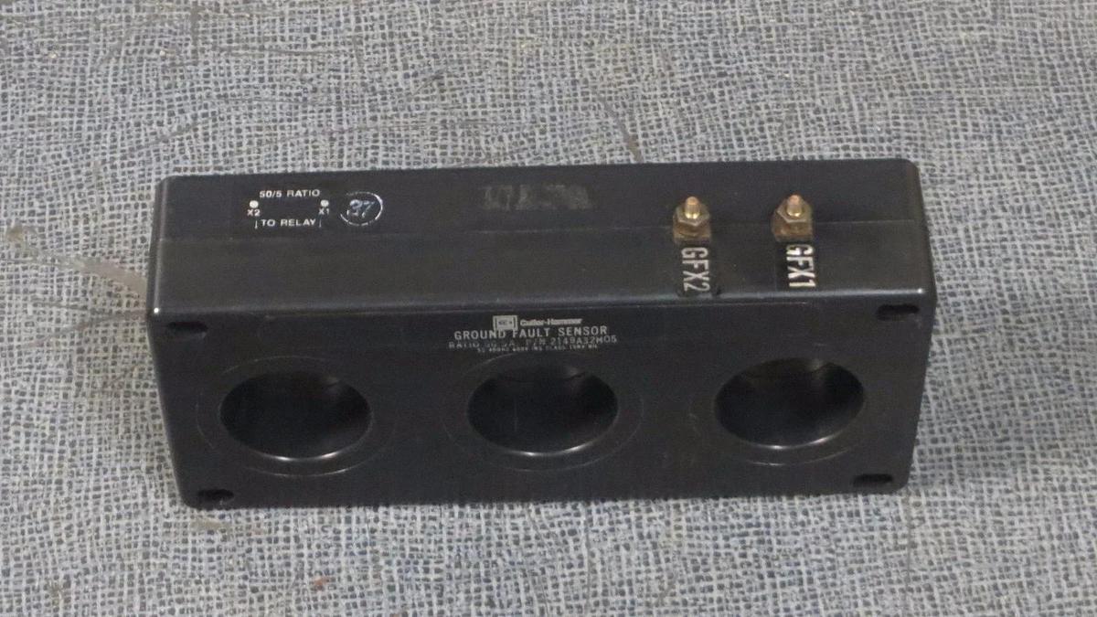 Used CUTLER HAMMER GROUND FAULT SENSOR RATIO 50:5A MODEL 2149A32M05