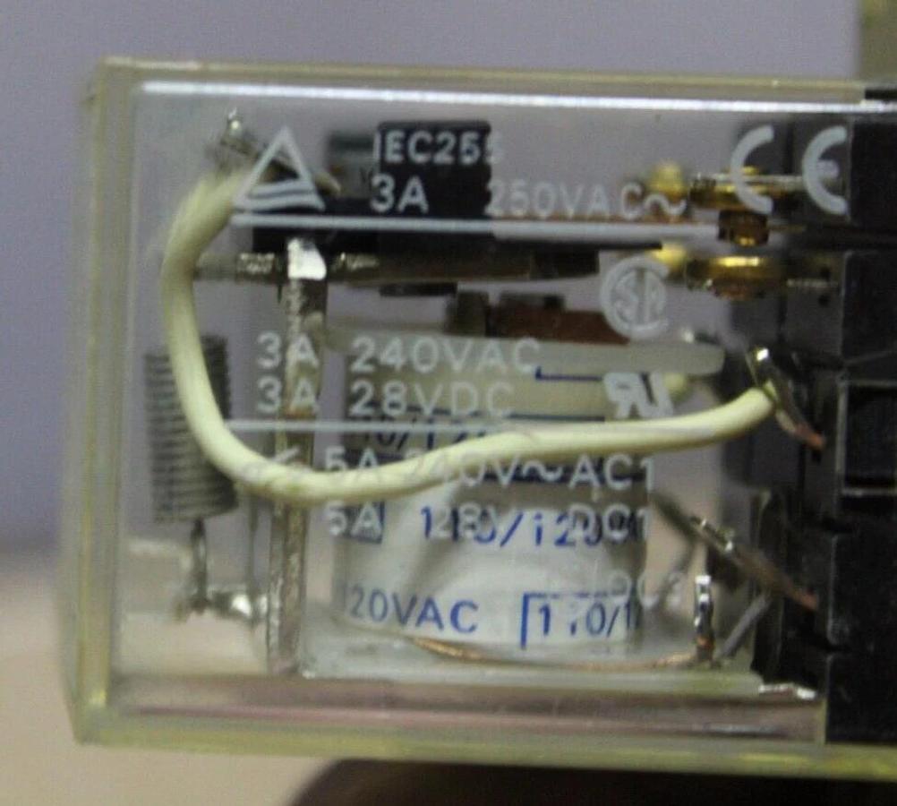 Used LOT OF 3 OMRON RELAY MY2Z 120/240 VAC 3 AMP 28 VDC **WARRANTY INCLUDED**