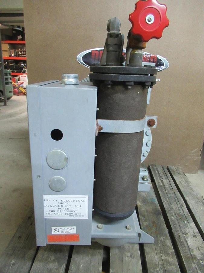 Used CARRIER PURGE UNIT 49724 19XBO-4280607 300 PSI 115V 10 AMP W/ 06DA8080GG0630