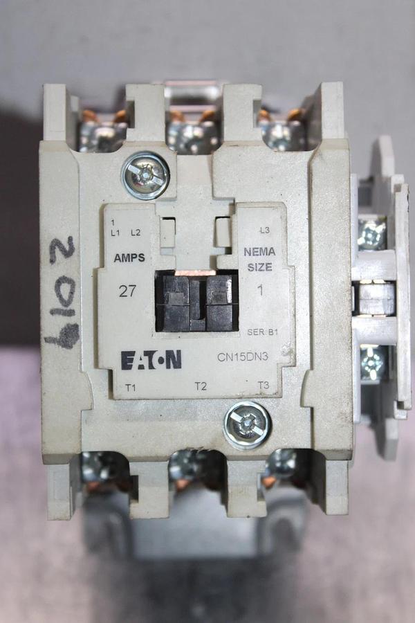 Used EATON CONTACTOR CN15DN3 NEMA SIZE 1 27 AMP 600 VAC 3-POLE 3-PHASE 10 HP