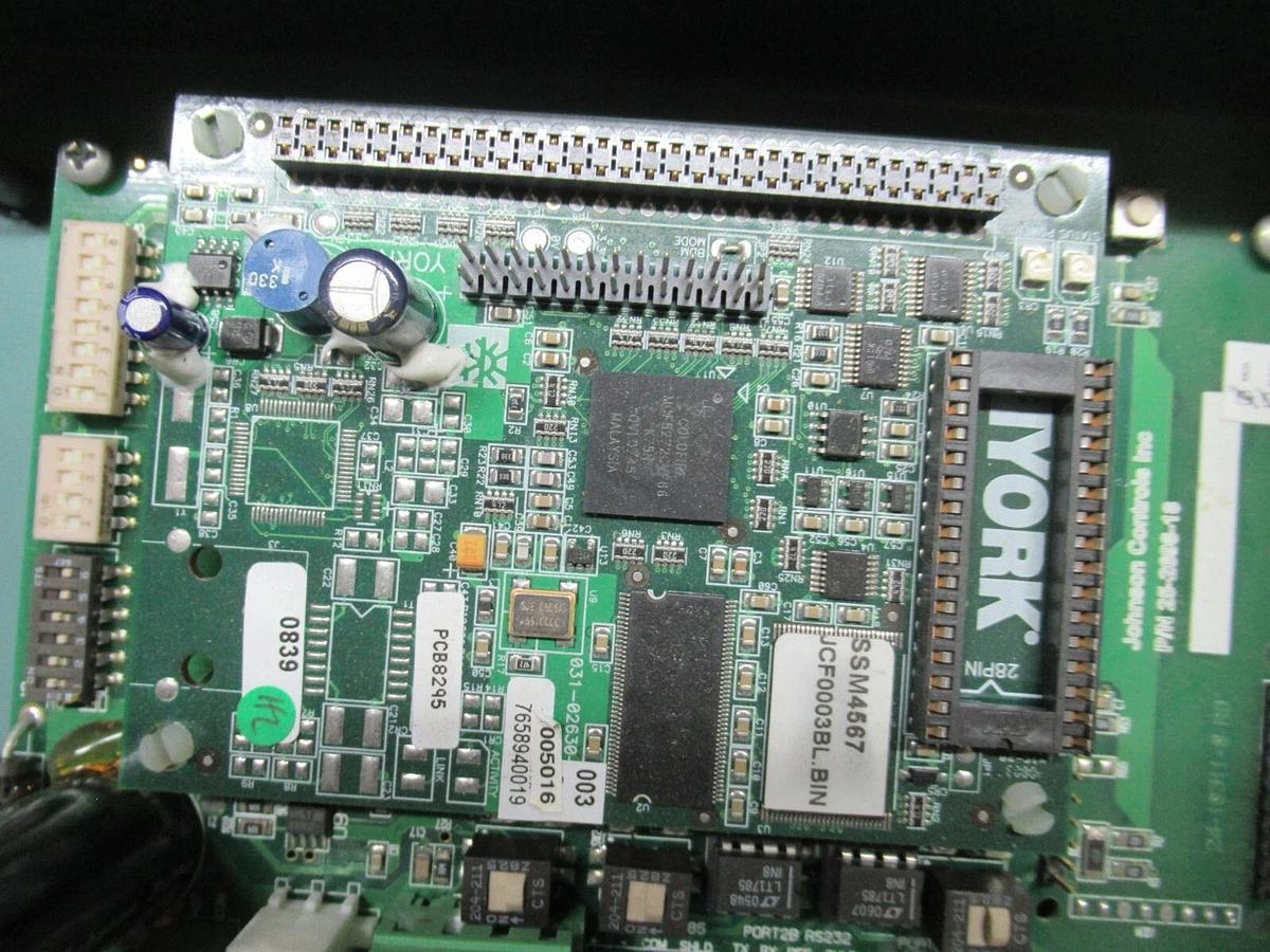 Used YORK INTEGRATED SYSTEMS NEWTWORK II 371-02592 110 VOLT 20 VA BOARD: 25-2698-18