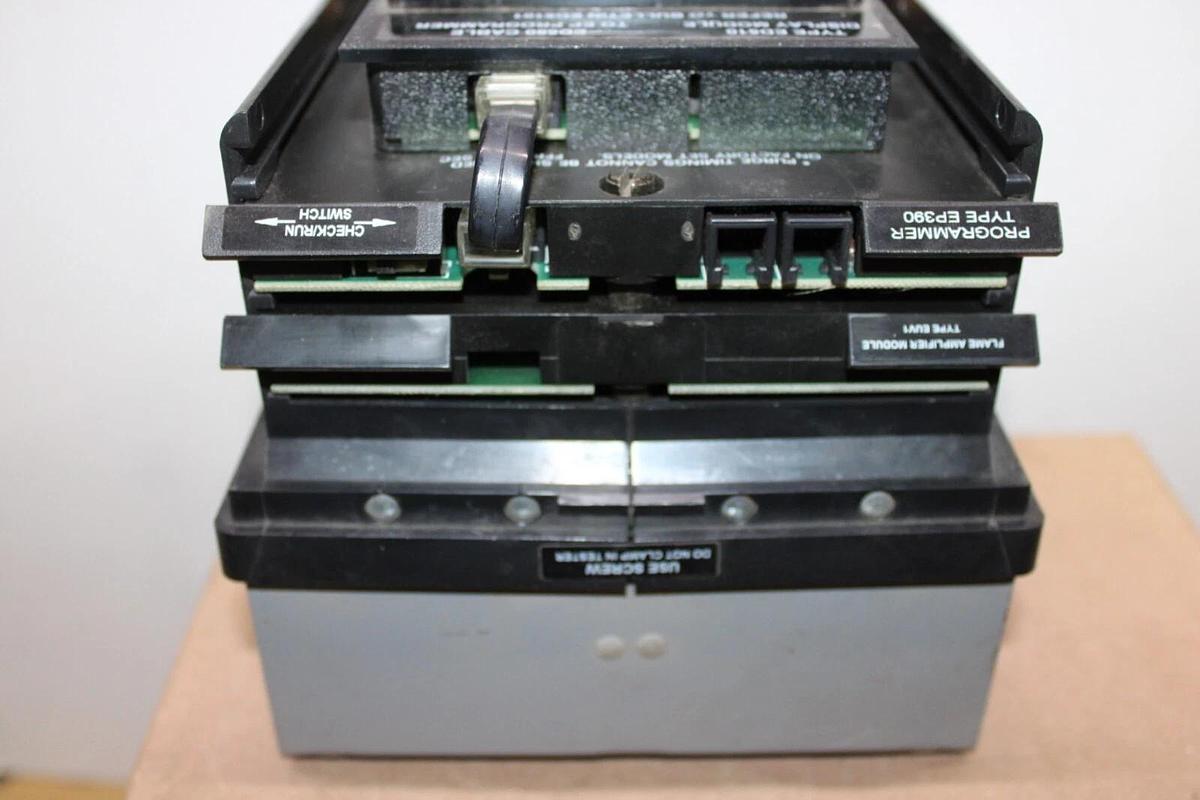 Used FIREYE FLAME MONITOR EB-700 W/ ED510 DISPLAY MODULE **WARRANTY INCLUDED**