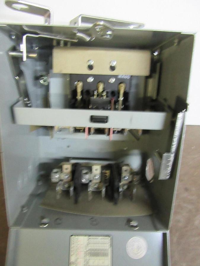Used GE FUSIBLE BUS/BUSS PLUG AC462R 60 AMP 600 VOLT 4-WIRE 3-PHASE 50 HP STYLE: 3