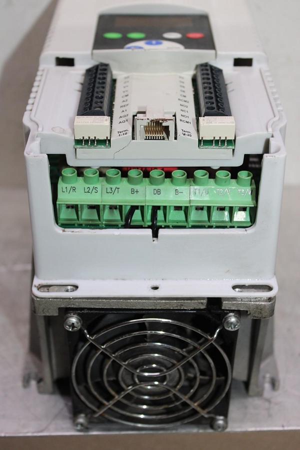 Used BENSHAW RSI VARIABLE SPEED DRIVE RSI005GP4B GP U-DRIVE 460 VOLT 12.8 AMP 5 HP