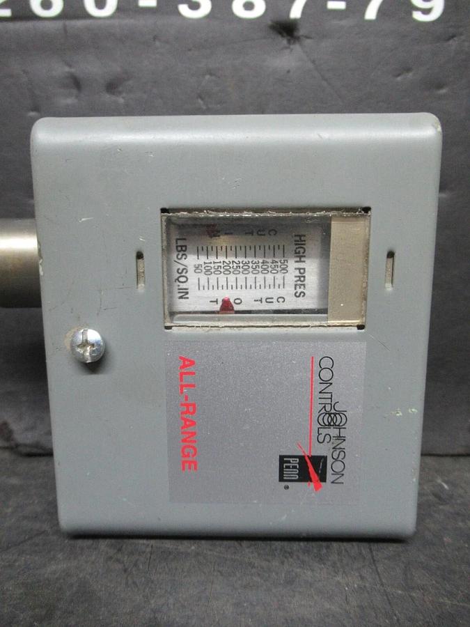 Used JOHNSON CONTROLS PRESSURE CONTROL P70JA-49 600 VAC 16 AMP 50/500 PSIG