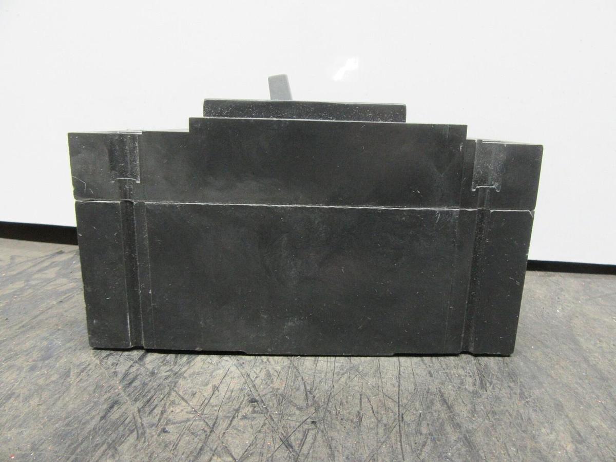Used GE CIRCUIT BREAKER TEB122020WL 20 AMP 2-POLE 240 VAC **WARRANTY INCLUDED**