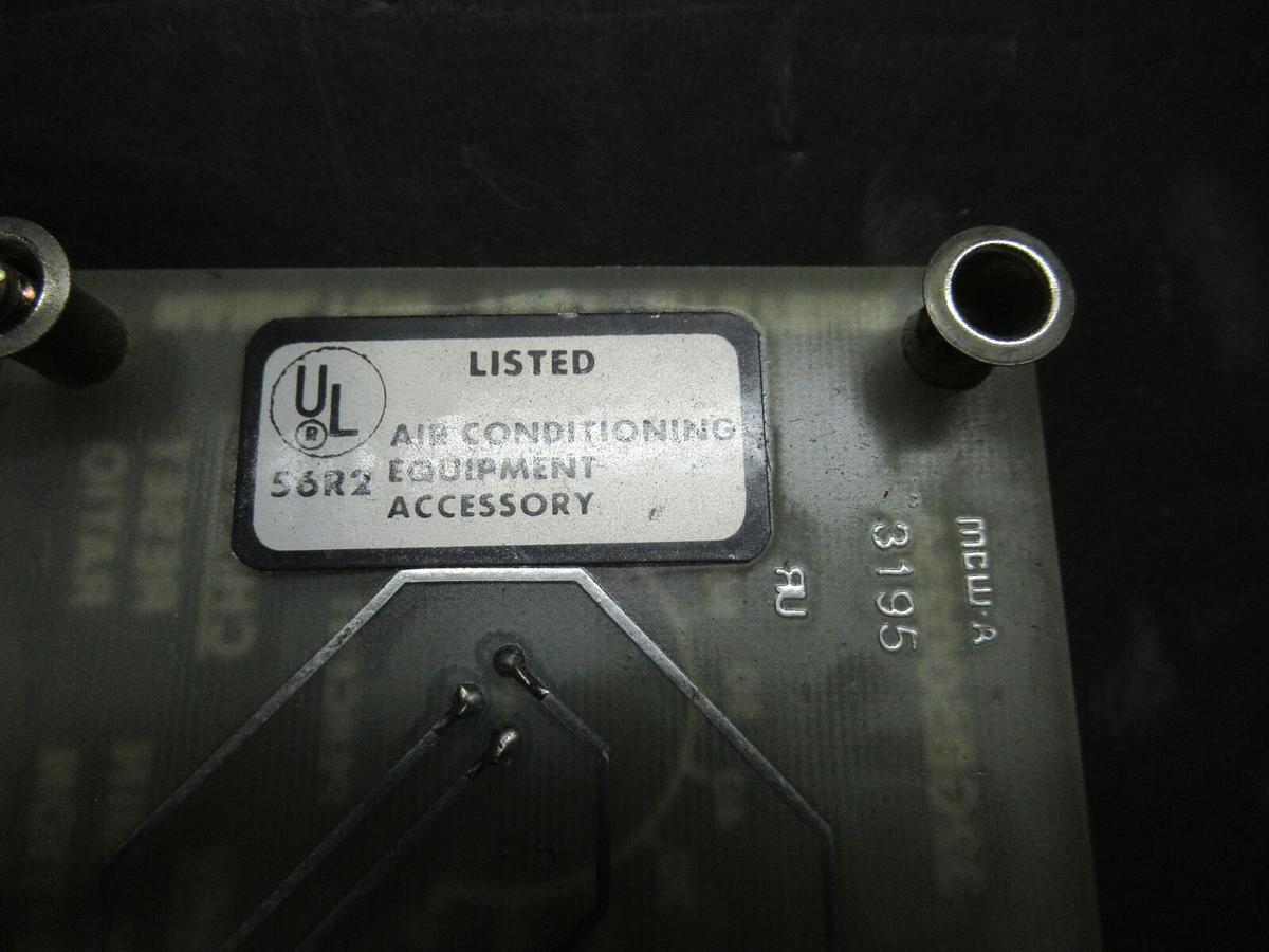 Used CARRIER TEMPERATURE RESET CIRCUIT BOARD 32GB500254 / HT203777-2
