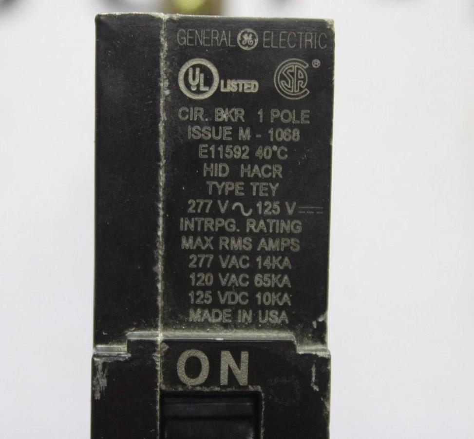 Used GENERAL ELECTRIC HACR CIRCUIT BREAKER M-1068 E11592 20 AMP 277 VOLT