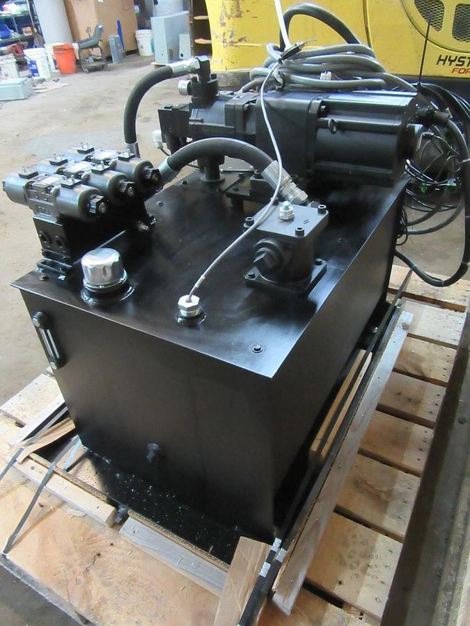 Used SANMOTION SERVO VARIABLE NACHI HYDRAULIC POWER UNIT PVS-2B PUMP 7.5 HP (5.5 KW)