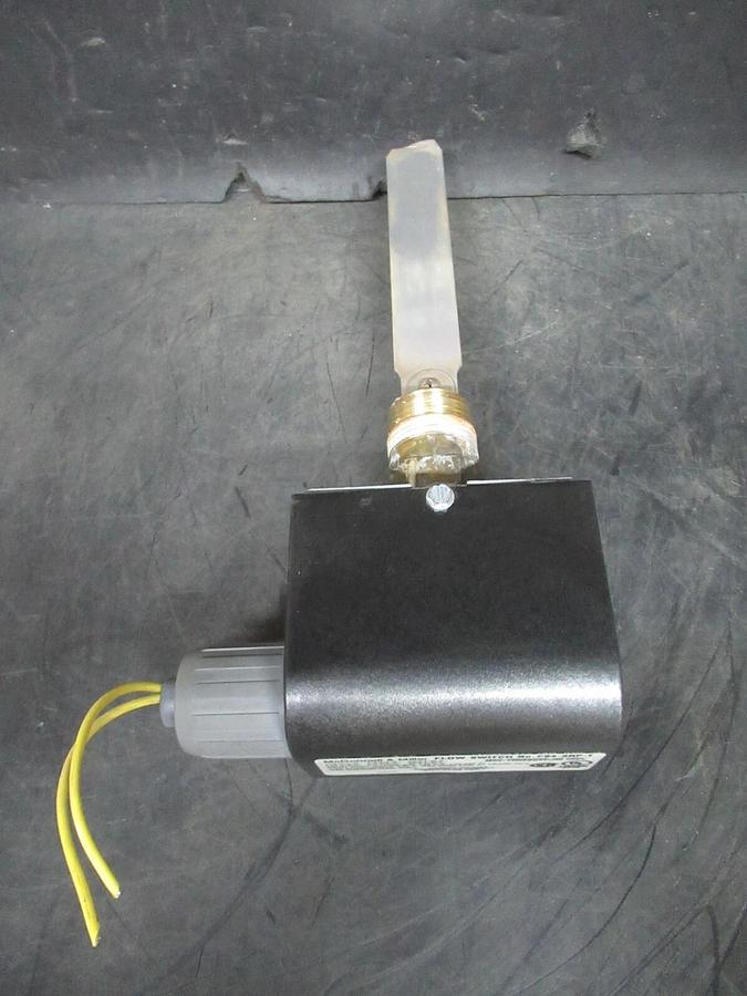 Used MCDONNELL & MILLER FLOW SWITCH FS4-3RP-T 160 PSIG 115/230 VAC 7.4/3.7 AMP