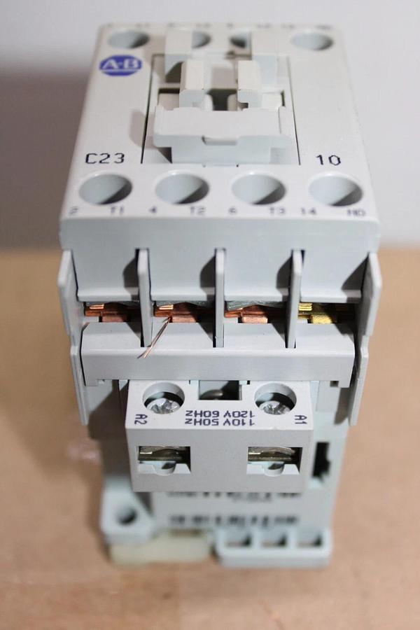 Used ALLEN BRADLEY CONTACTOR 100-C23*10 600 VAC 30 AMP 15 HP COIL: 120 VAC