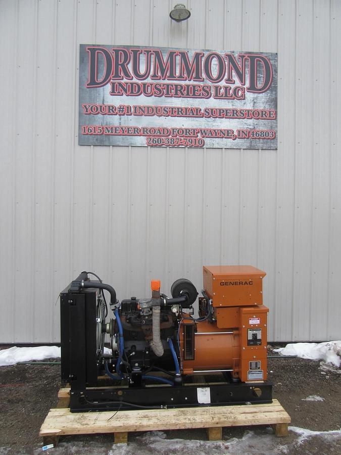 Used 25 KW GENERATOR GENERAC NATURAL GAS LP PROPANE 120/240V 1 PH SG025 793 HRS VIDEO