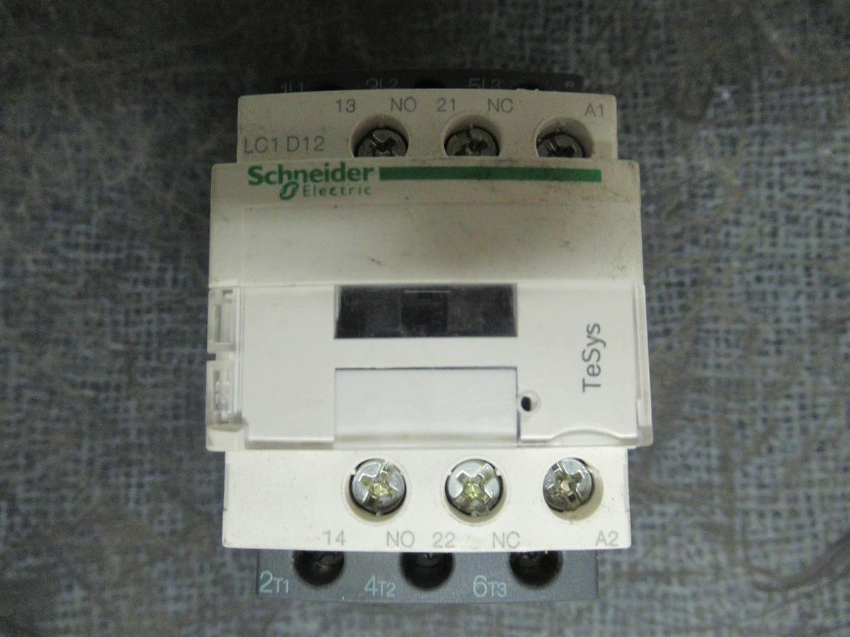 Used SCHNEIDER CONTACTOR LC1D12 600V 10HP 25A 7.5KW COIL: 120V *WARRANTY*