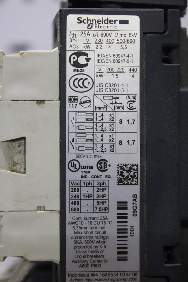 Used SCHNEIDER REVERSING STARTER LC1D09 600V 25A 7.5HP 3-PHASE 3-POLE W/ LRD08