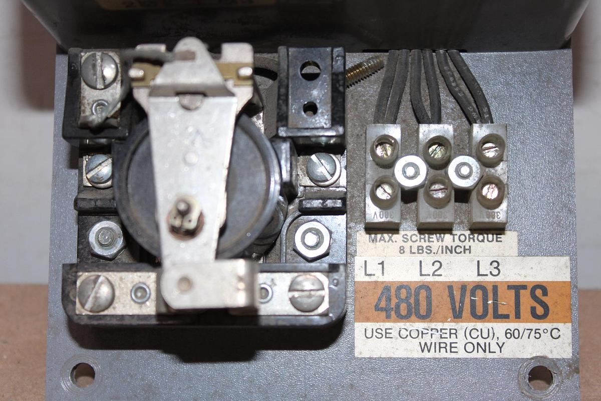 Used LOT OF 3 CRYDOM A4840 INPUT: 280V OUTPUT: 480V