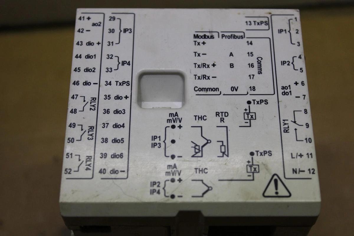 Used ABB CONTROLMASTER CM39 CONTROLLER CM30/2S0U0E0/STD 240 VAC 10 WATT