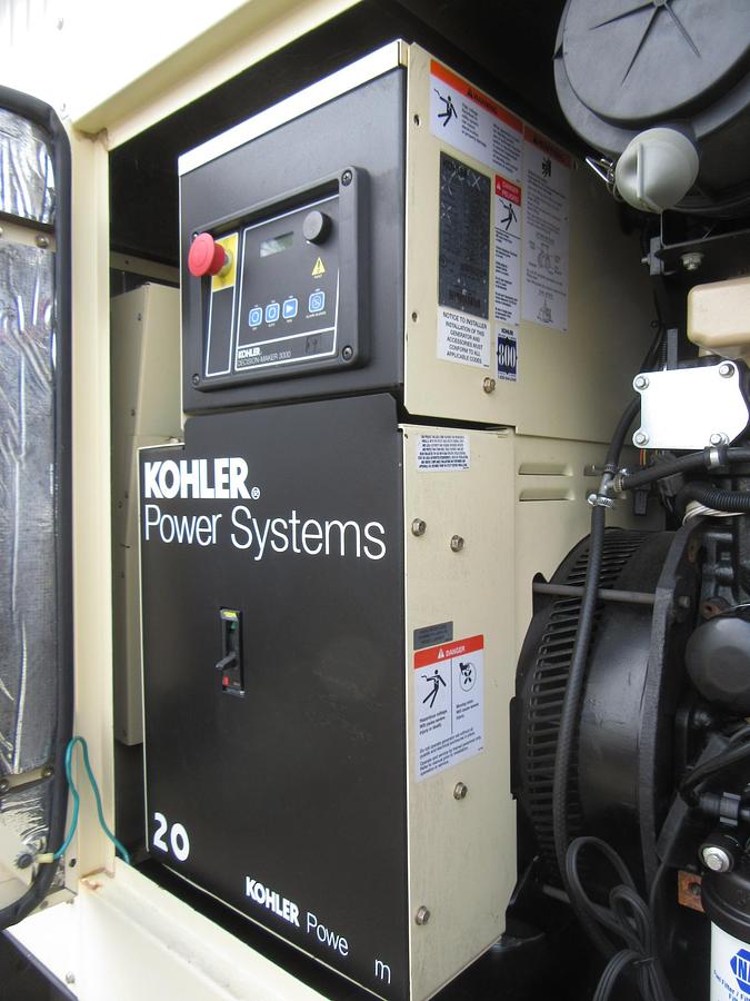 Used 20 KW DIESEL GENERATOR KOHLER 120/240V 20REOZK ENCLOSED ONLY 102 HRS