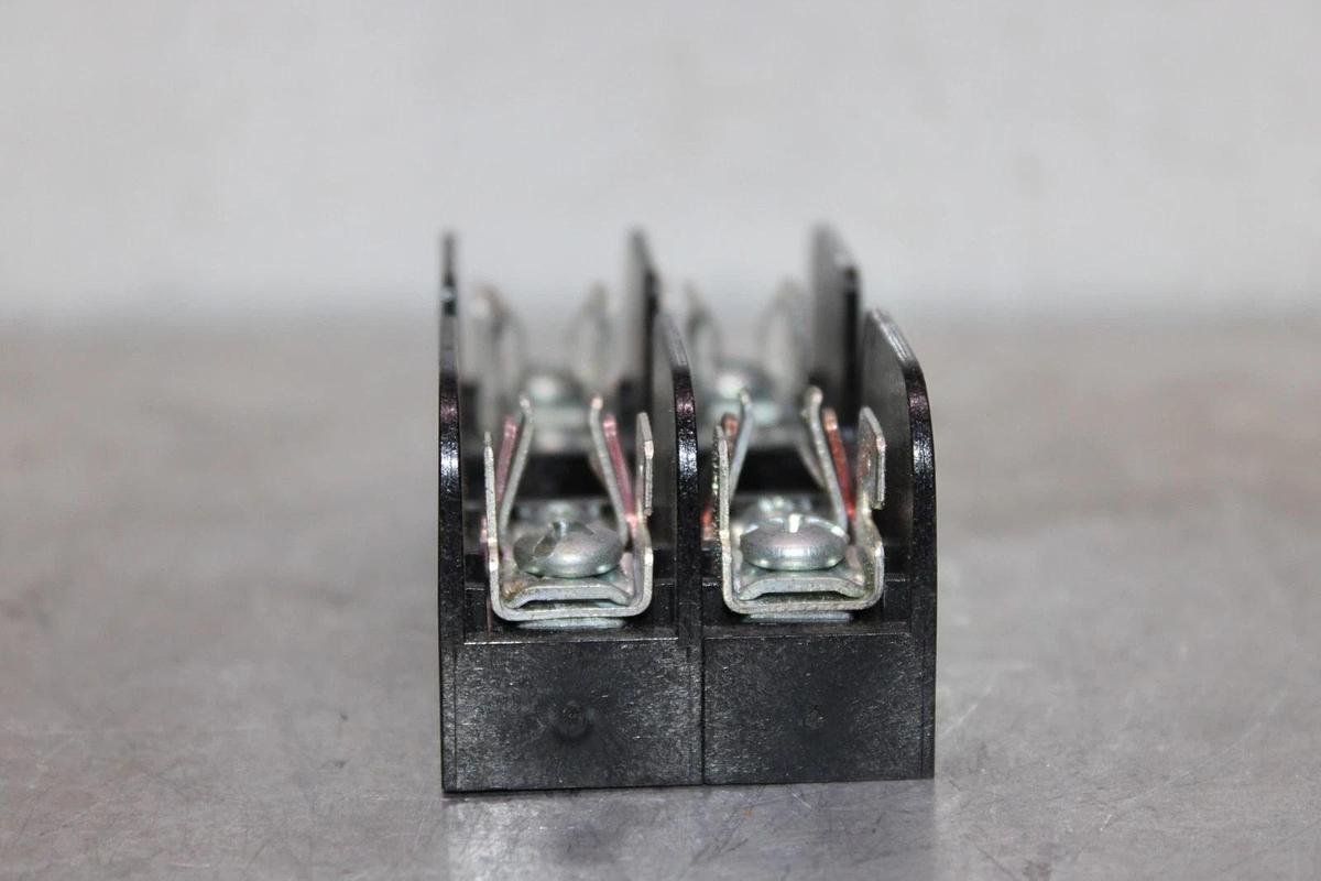 Used GOULD SHAWMUT FUSE LUG 30322R 600 VAC 30 AMP 2-POLE CLASS CC FUSE COPPER ONLY