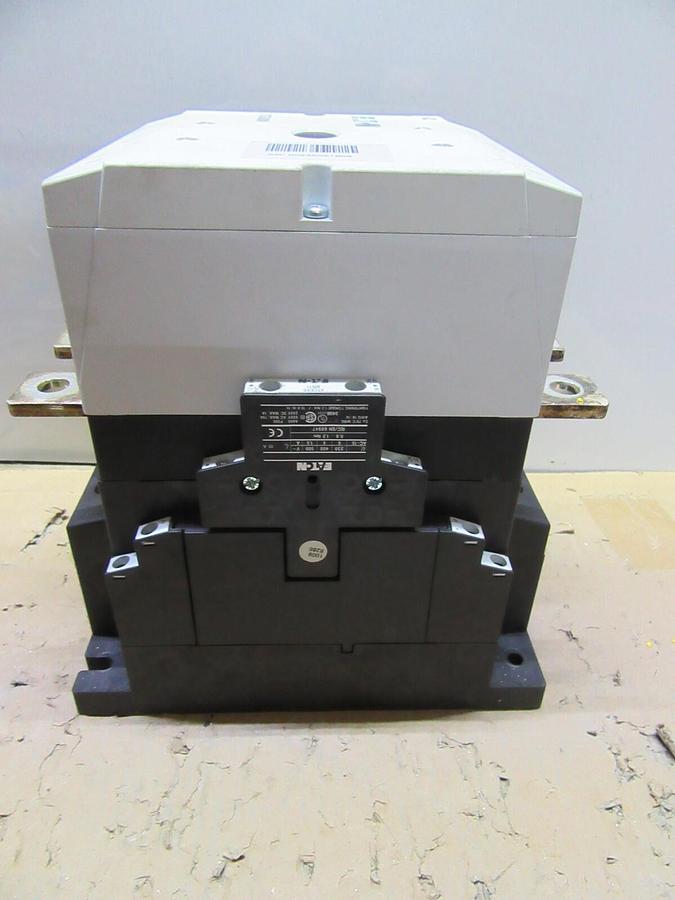 Used EATON CONTACTOR XTCE400M 600 VAC 450 AMP 400 HP 3-POLE 3-PHASE COIL: 24-48 VDC