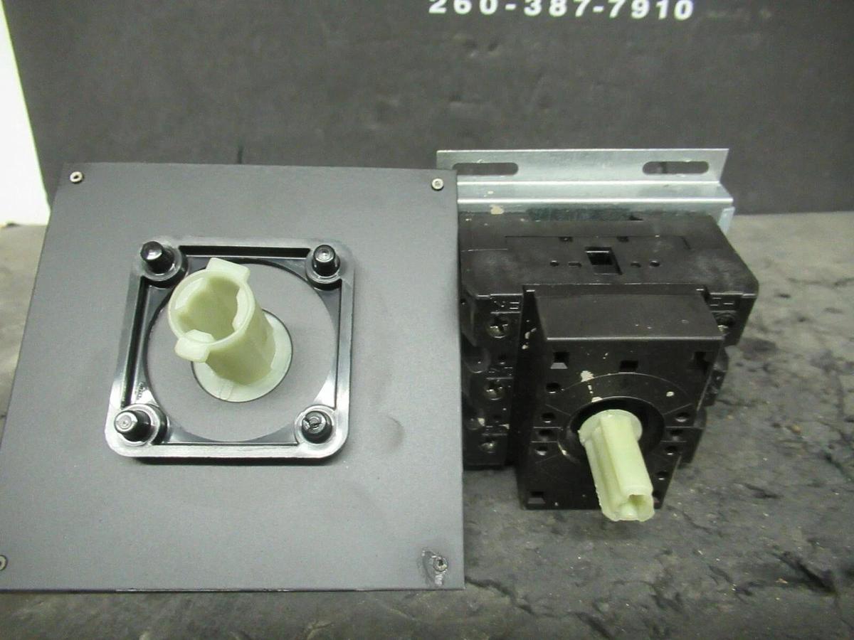Used KLOCKNER MOELLER 60 AMP TWIST PANEL DISCONNECT SWITCH P3-63 40 HP @ 460 VAC 3 PH