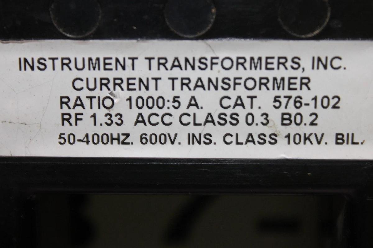 Used INSTRUMENT TRANSFORMERS CURRENT TRANSFORMER 576-102 1000:5 50-400 HZ