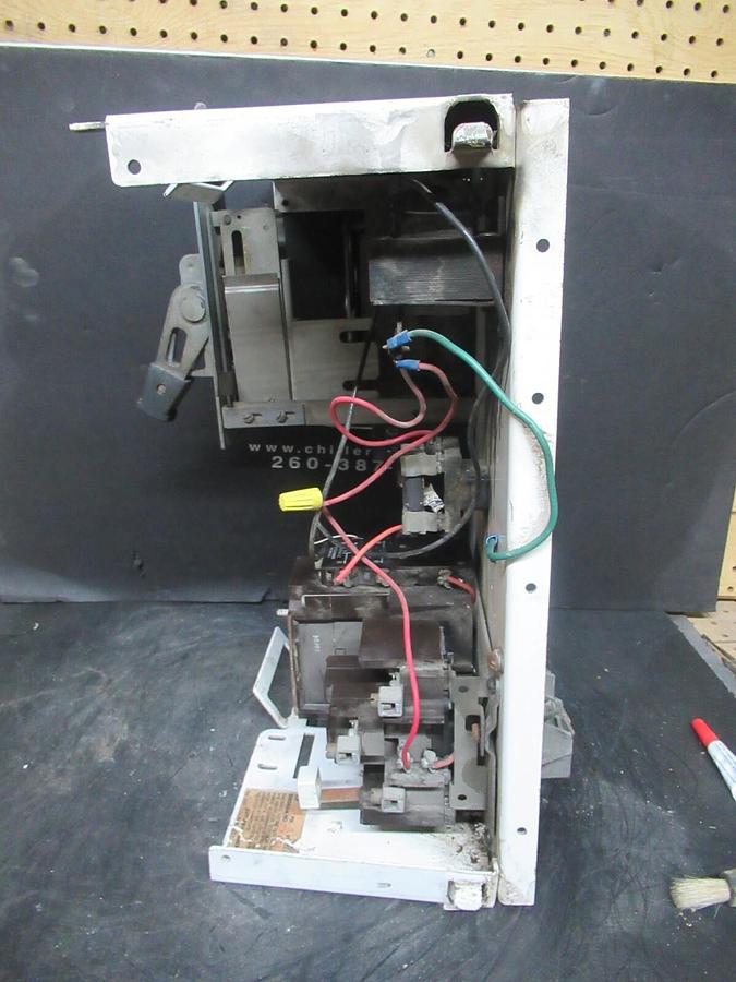 Used CUTLER HAMMER MOTOR STARTER CONTROL 17" W/ A10DN0 NEMA SIZE 2 30 AMP 600 VAC