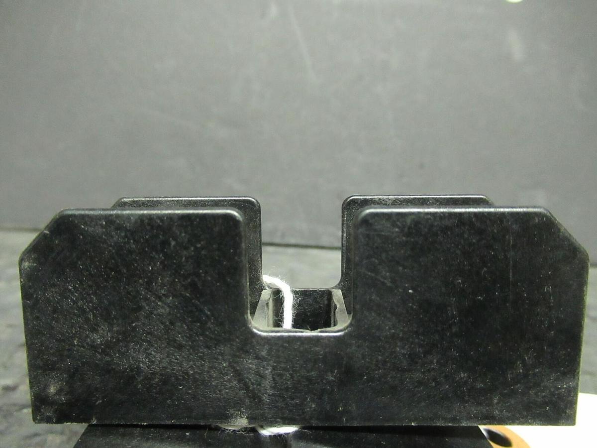 Used LOT OF 3 BUSSMANN FUSE HOLDER BM6031PQ FOR 30 AMP 600 V FUSES