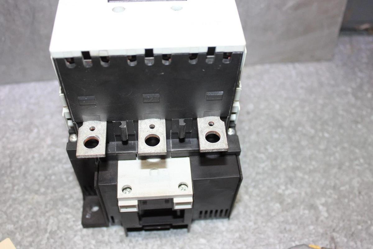 Used SIEMENS SIRIUS CONTACTOR 3RT1054-6...6 600 VAC 140 AMP 125 HP 3-POLE 3-PHASE