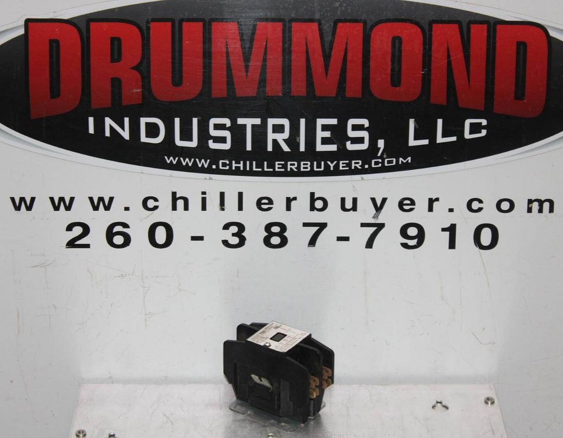 Used MARS 780 CONTACTOR 61320 30 AMP 240/277 VAC 3-POLE 3-PHASE COIL: 24 VOLT