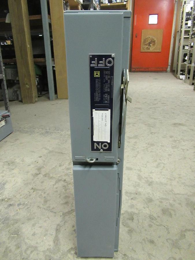 Used SQUARE D QMB321HW SERIES E1 30 AMP 240 VAC 3 POLE FUSIBLE BRANCH SWITCH