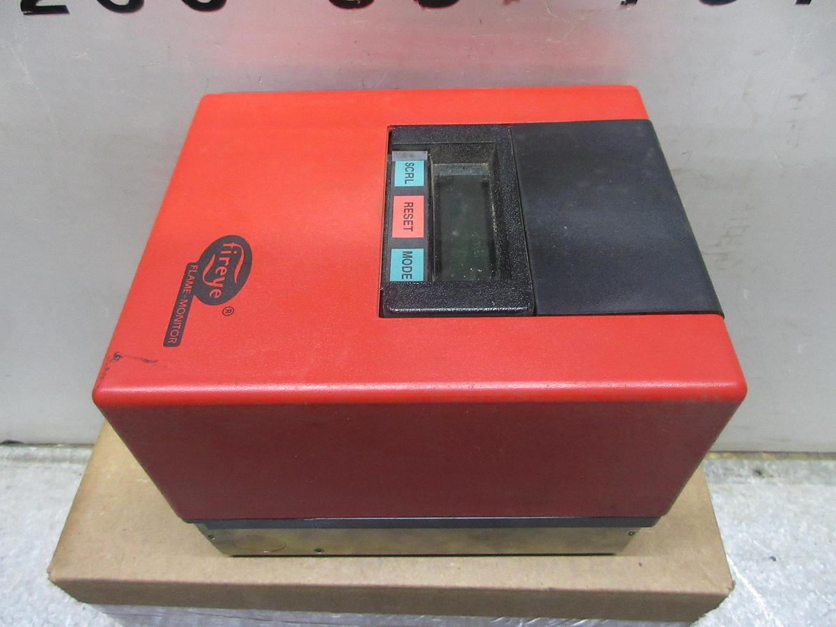 Used LOVE CONTROLS SELF-TUNE PLUS HEATER CONTROLLER 16060 240 VAC