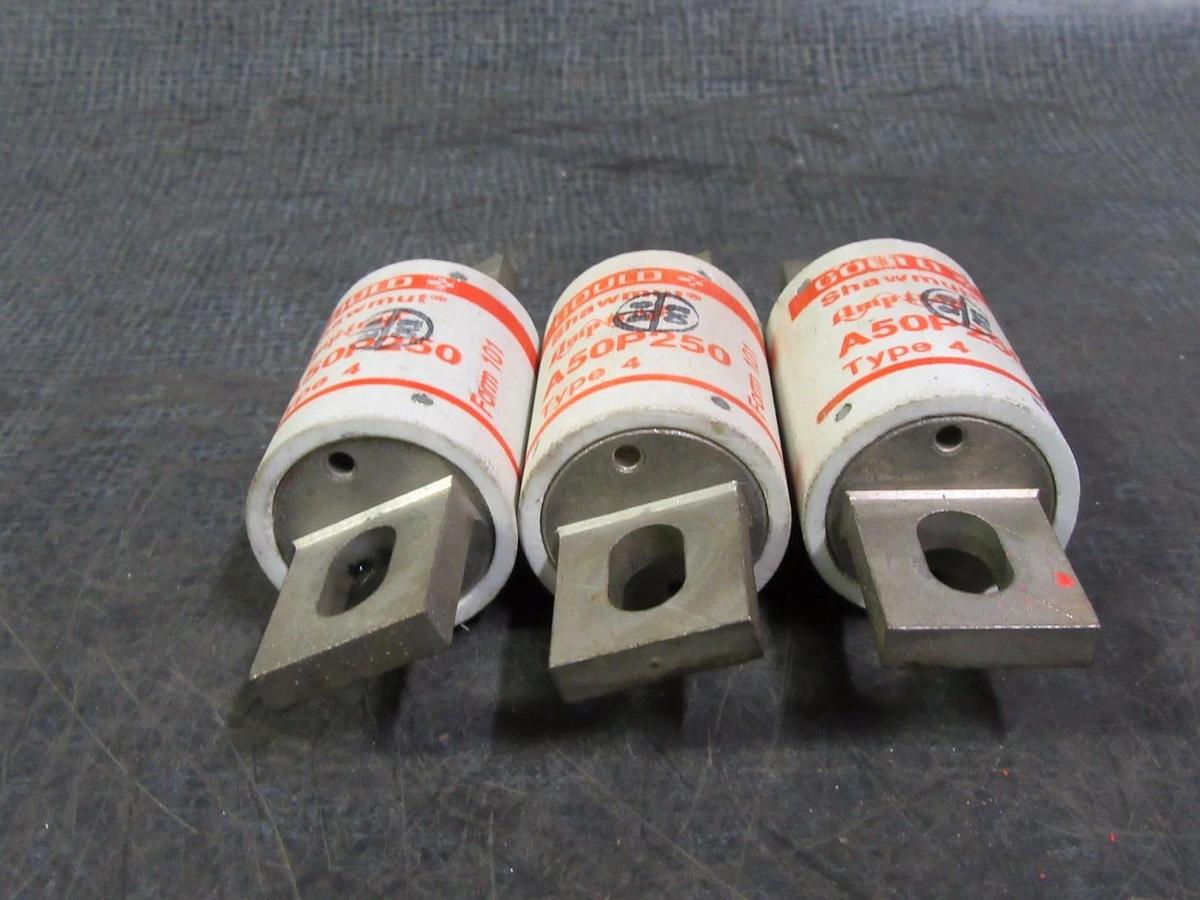 Used *SET OF 3* GOULD SHAWMUT AMPTRAP FUSE 250 AMP 500 VAC MODEL: A50P250