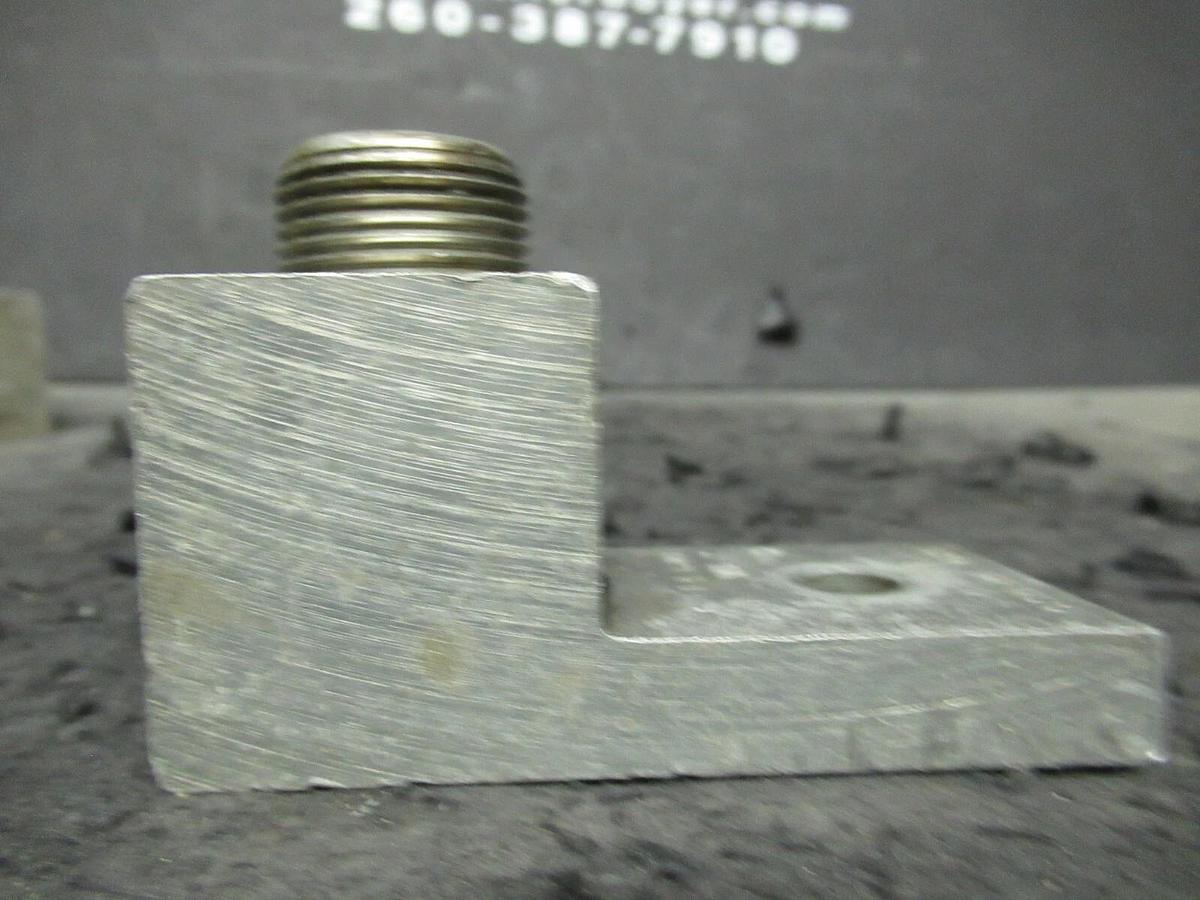 Used (3) QTY CMC LA-600 1 (SINGLE) BARREL MECHANICAL CONNECTOR LUG TAP 600 KCMIL - 2
