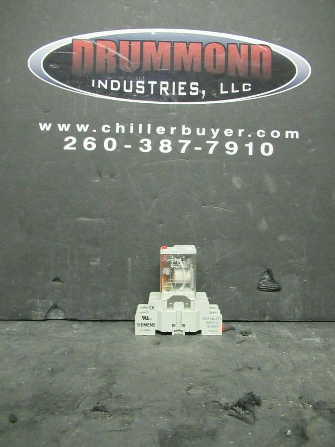 Used SIEMENS 3TX7114-5LC13 RELAY 15 AMP 277 VAC W/ 3TX7144-1E6 BASE COIL: 24 VAC