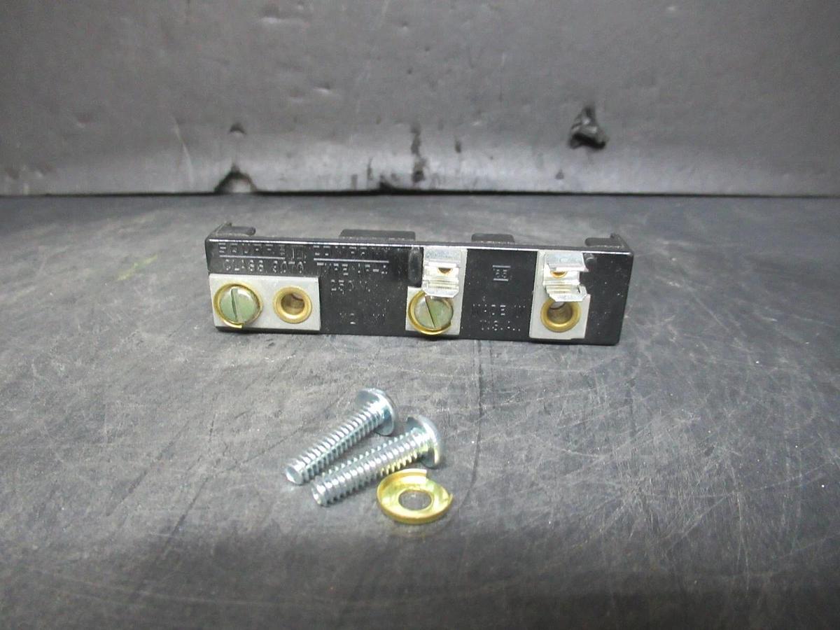 Used SQUARE D FUSE BLOCK ASSEMBLY 9070 AP-4 SER. A 250 VOLT **WARRANTY INCLUDED**