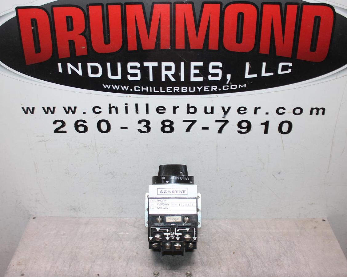 Used AGASTAT TIME DELAY RELAY 7012AK 120 VOLT 1-300 SECOND DELAY