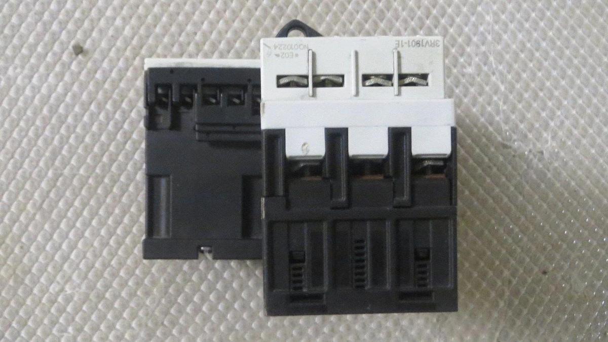 Used SIEMENS SIRIUS MOTOR START SET 1.4-2 AMP # 3RV1011-1BA15 W/ 3RT1016-1BB42 X 2